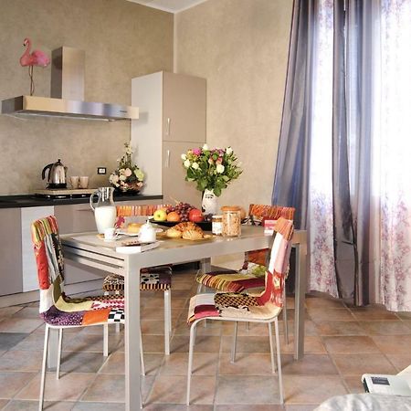Il Cortile Bed and Breakfast Bra Buitenkant foto