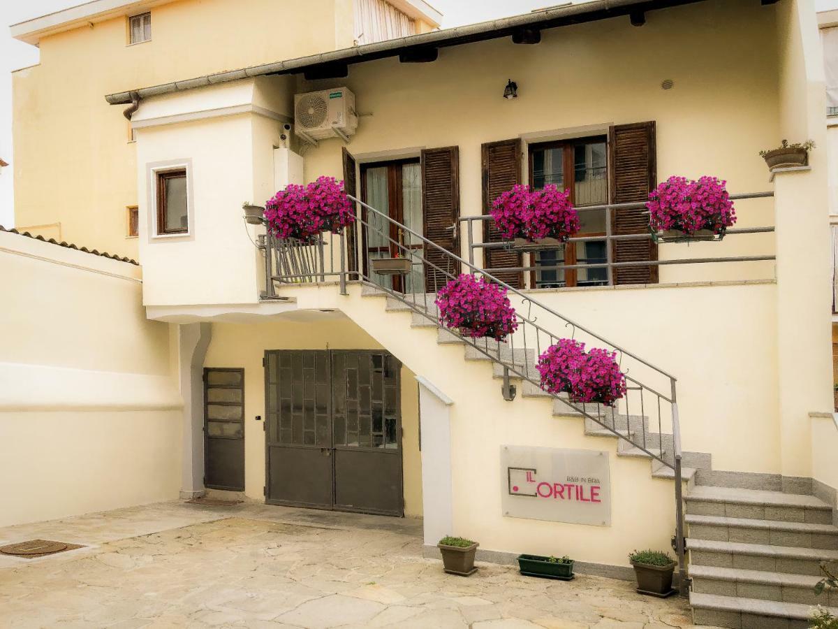 Il Cortile Bed and Breakfast Bra Buitenkant foto